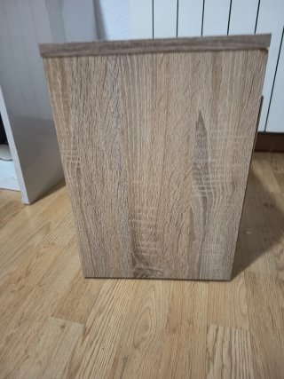 Mesita de noche madera y blanca