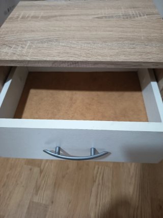 Mesita de noche madera y blanca