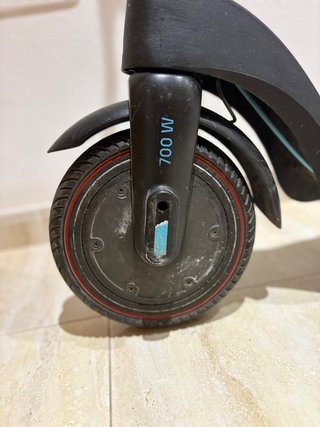 Patinete Cecotec Phoenix 700W + Cargador Nuevo