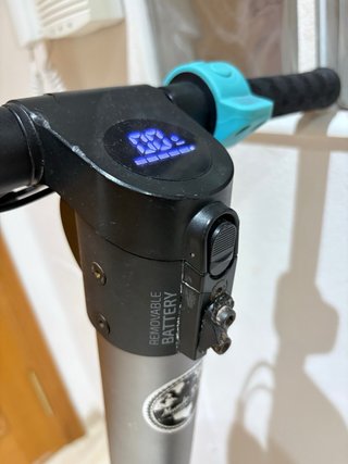 Patinete Cecotec Phoenix 700W + Cargador Nuevo