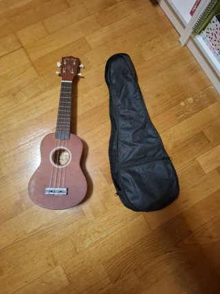 Ukelele Harley Benton Marrón