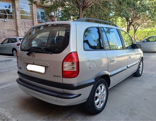 Opel Zafira 2004 2.0 DTI 7 PLAZAS