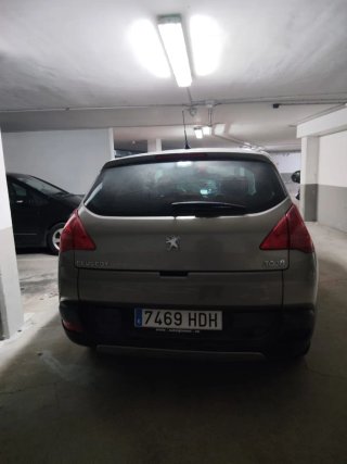 Peugeot 3008 2011