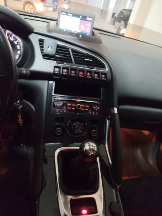 Peugeot 3008 2011