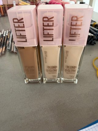 Maybelline Lifter Plump & Glow Base