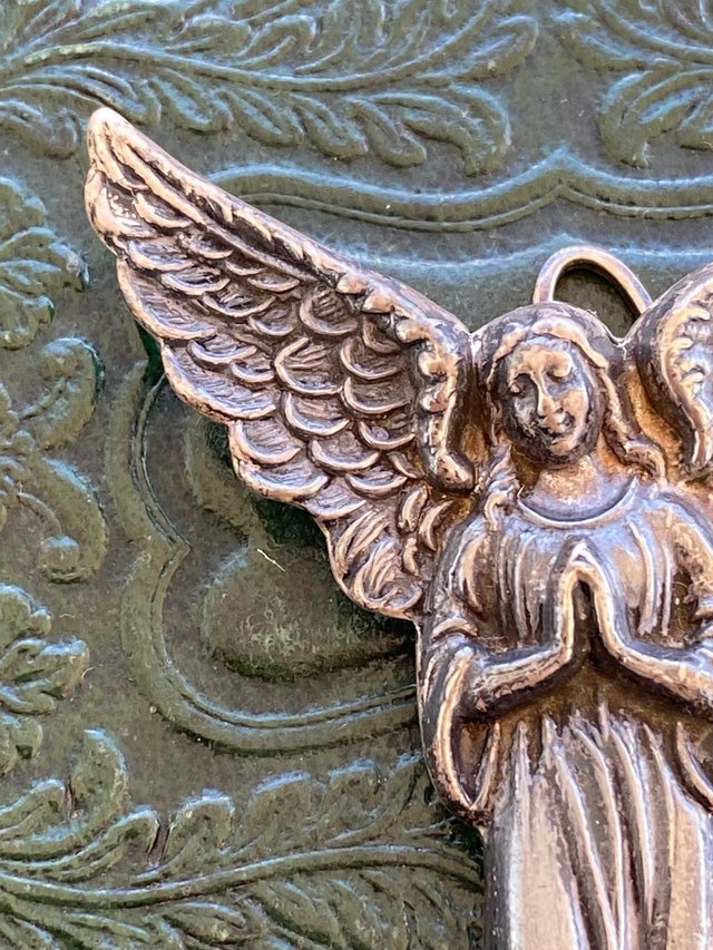 Bellísimo colgante Ángel Plata Ley 1890-1900s