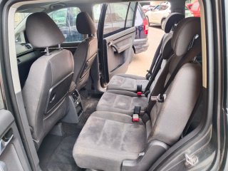 Volkswagen Touran 2011