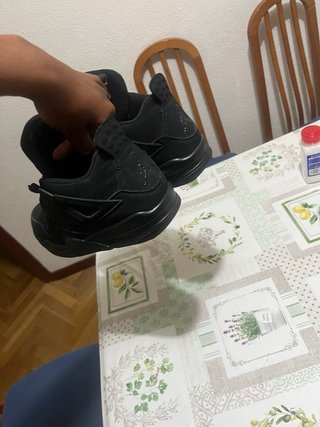 Zapatos Jordan Negros Los compre los use una vez