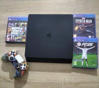 PS4 500GB Negra + Mando + 3 Juegos