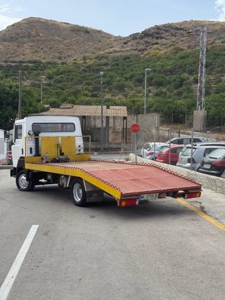 Nissan Eco T ¡GRUA PORTACOCHES!