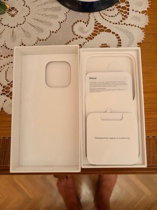 Caja iPhone 14 Pro