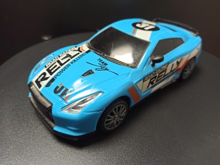 Coche teledirigido azul