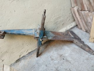 Subsurcador de una pata