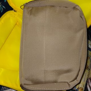 Maletín Capybara Amarillo