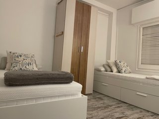 Camas 2m x 90cm con cajoneras