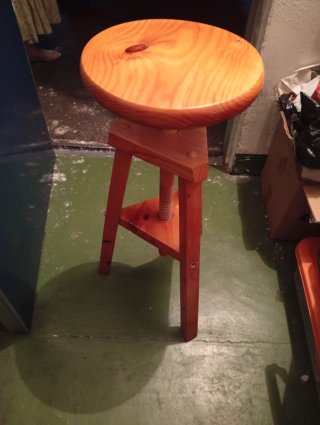Taburete de madera