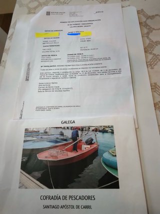 Lancha con permiso de explotación