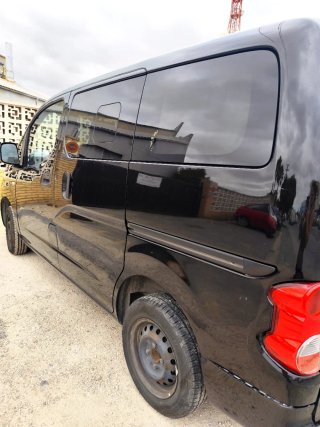 Nissan NV200 2010