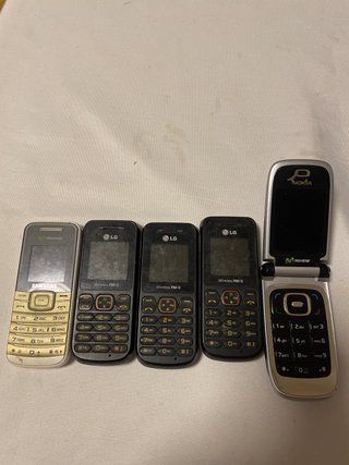 Lote 5 telefonos moviles LG Nokia