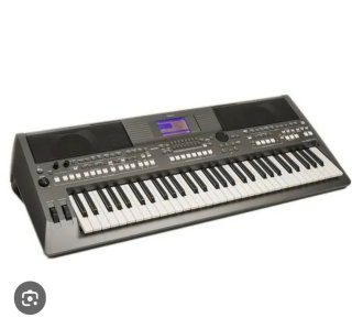 Teclado Yamaha PSR-S 670   Profesional