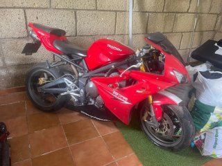 Triumph Daytona 675cc Roja - Vendo o Cambio