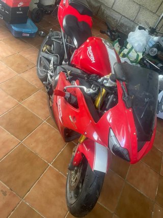 Triumph Daytona 675cc Roja - Vendo o Cambio