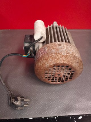 Motor hormigonera 220V
