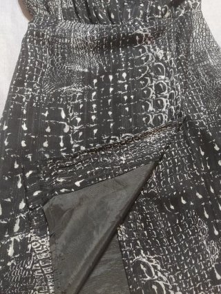 Vestido negro estampado