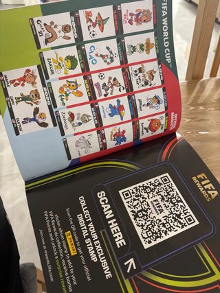 Álbum Panini Mundial 2026 + 6 cromos