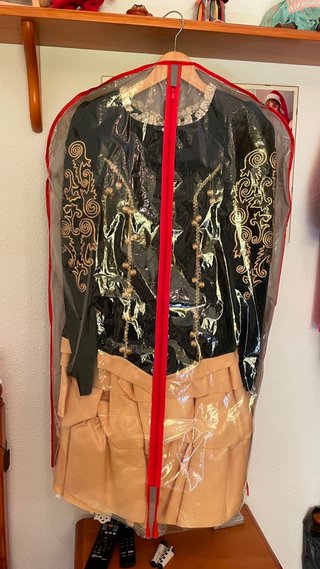 Traje Malagueña Negro/Dorado Sin Estrenar