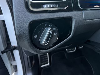 432€/Mes VW Golf R 310cv DSG 4Motion 72.000KM 2018