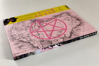 Megg, Mogg & Búho - HAIL SATAN!