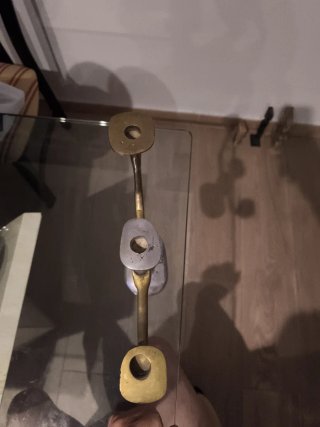 Candelabro Brutalista Metal Dorado y Plateado