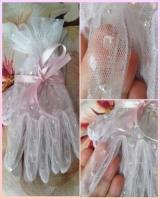 Guanti in tulle con perle e paillettes