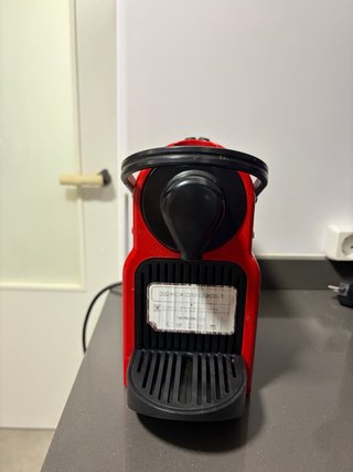 Cafetera Nespresso Krups Roja
