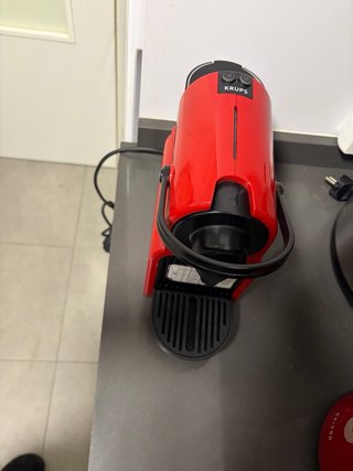 Cafetera Nespresso Krups Roja