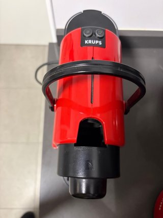 Cafetera Nespresso Krups Roja