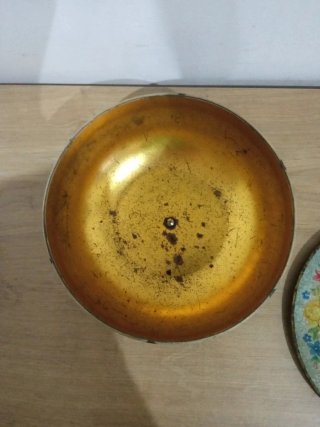 Lata antigua decorada Belga //