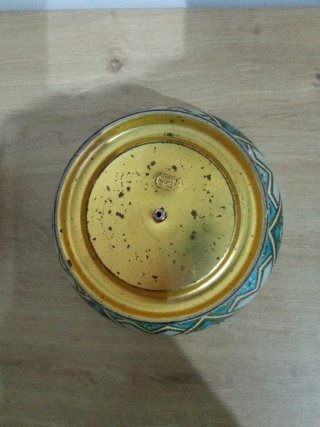 Lata antigua decorada Belga //