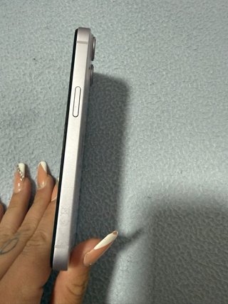 iPhone 14 Morado 128GB salud de bateria 84salud