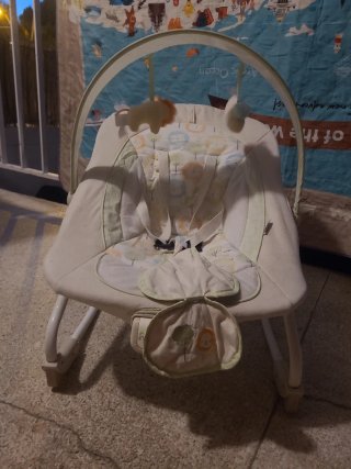 Hamaca para bebé con arco de juegos