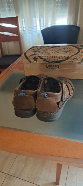 Sandalias de piel 'Liberto' para hombre