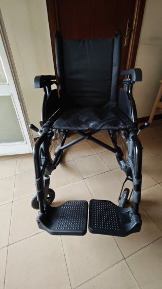 Silla de ruedas plegable IM by Total Care