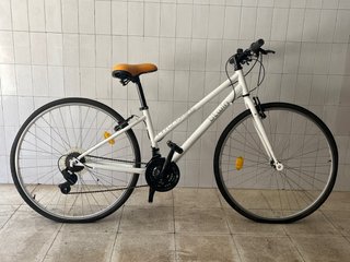 Bicicleta Btwin Blanca 40”