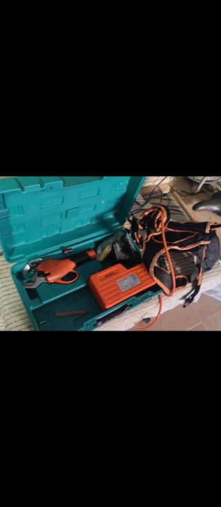 Tijeras Eléctricas con Batería