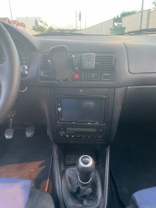 Volkswagen Golf 1.9tdi 110cv