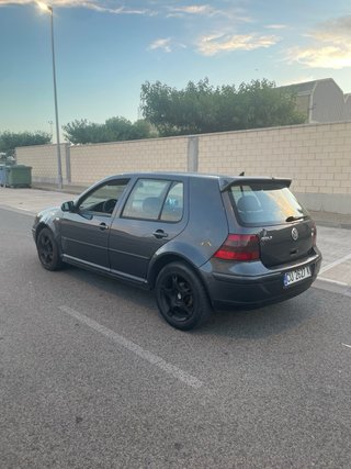Volkswagen Golf 1.9tdi 110cv