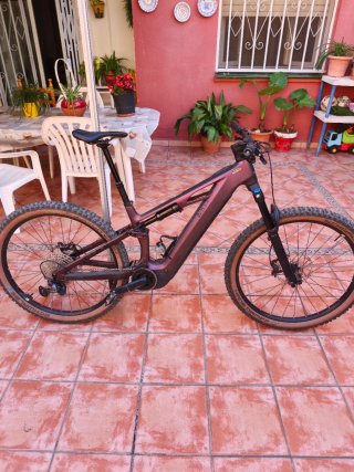 Cube Stereo Hybrid 44 SLX 2025