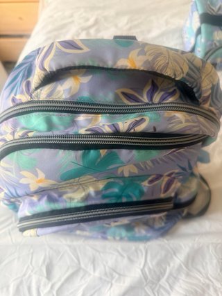 Mochila escolar Totto con ruedas y estampado flora