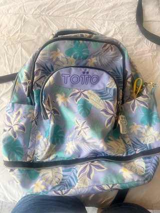 Mochila escolar Totto con ruedas y estampado flora